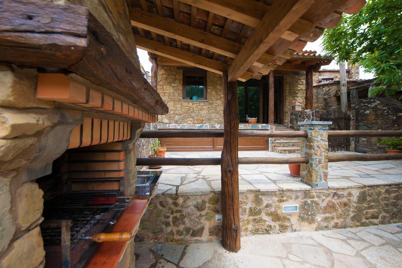 Mountain Whisper Villa Gondramaz Exterior photo